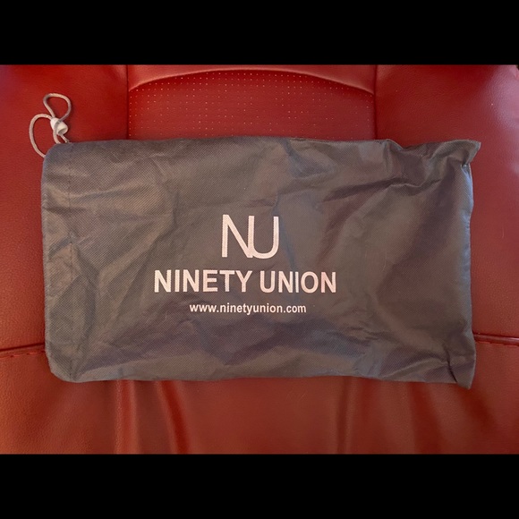 Studded Ninety Union Black Sandals w/Rhinestones Size 9 - Picture 4 of 4